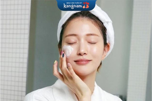 Chăm sóc da sau khi trị mụn để hồi phục nhanh