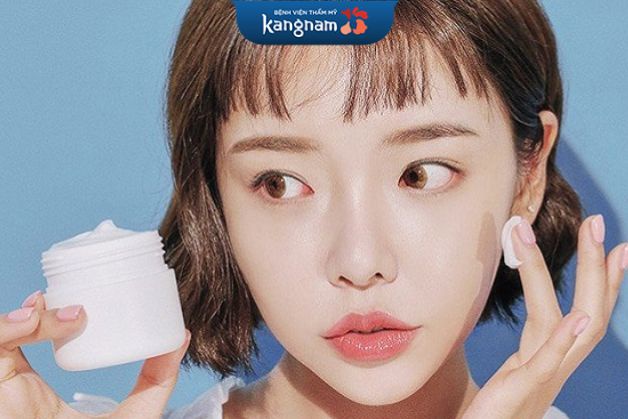 Dưỡng ẩm mỗi ngày cho da khỏe đẹp