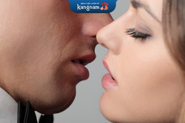 Bạn vẫn có thể hôn khi đang trong giai đoạn chỉnh nha