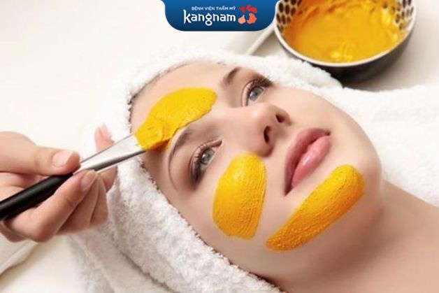 Mặt nạ nghệ làm sáng da, trị tàn nhang hiệu quả