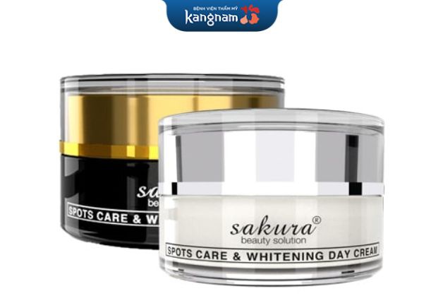 Bộ kem trị nám Sakura của Nhật