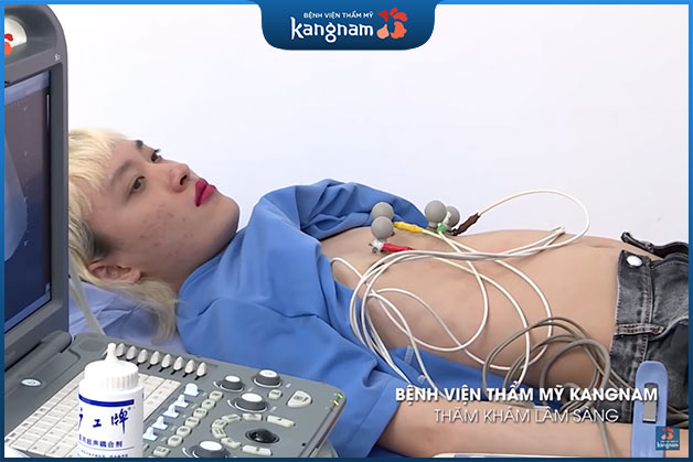 Chú ý sức khỏe trước khi nâng ngực