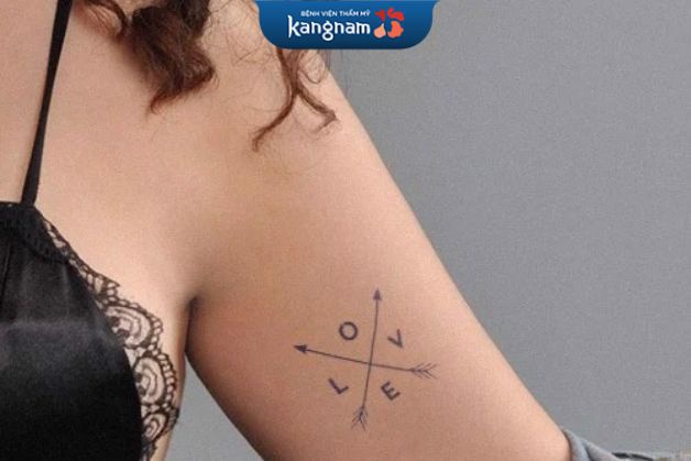 Mẫu xăm nhỏ trên bắp tay cho nữ giới