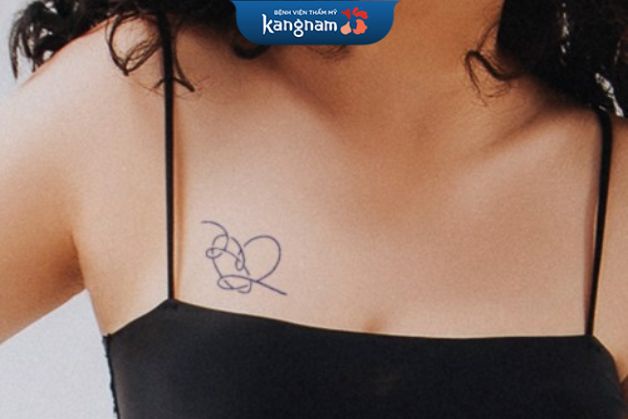 Xăm mini ở ngực đại diện cho đam mê, hy vọng
