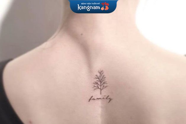 Xăm mini sau lưng mang đến vẻ đẹp bí ẩn