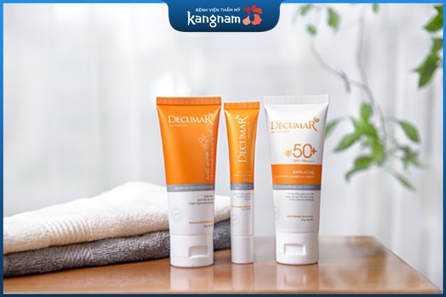 Sử dụng Decumar giúp trị thâm mụn, sáng da