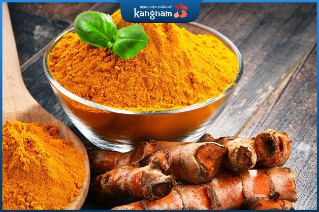 Cách điều trị mụn nhọt ở mặt bằng bột nghệ