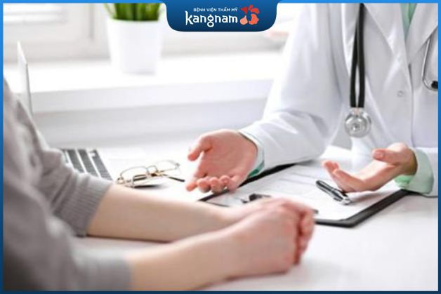 Người bị bệch tim mạch không nên cắt mí