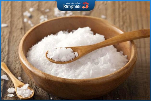 Muối biển có khả năng kháng khuẩn và làm sạch da