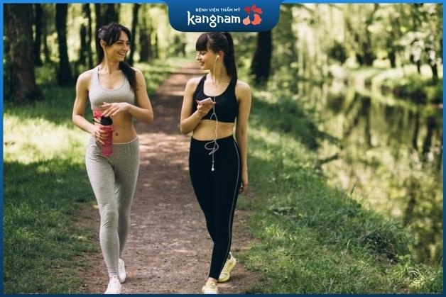 Chỉ nên vận động nhẹ nhàng sau khi tiêm botox