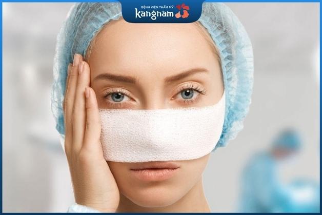 Chăm chỉ vệ sinh mũi sau nâng để mũi đẹp sau 1 tháng