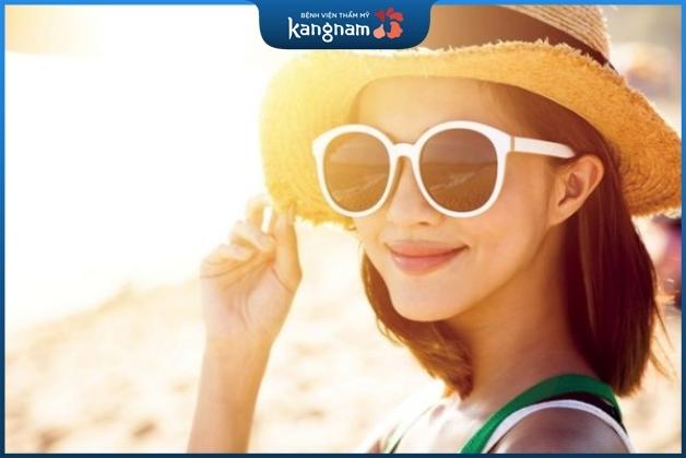 Bảo vệ mắt sau khi cắt mí