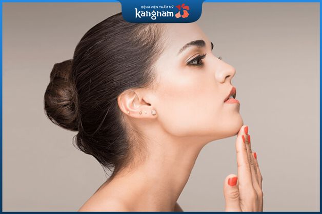 Chăm sóc cẩn thận sau độn cằm