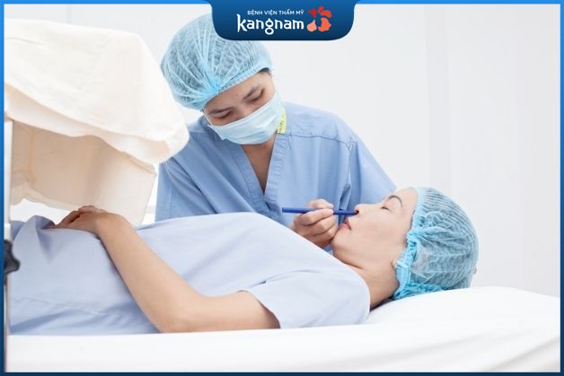 Nâng mũi có an toàn không phụ thuộc vào tay nghề bác sĩ