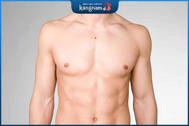 Nam giới sở hữu nốt ruồi nằm ở giữa ức