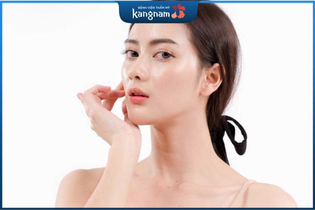 Da nhờn có điêu khắc lông mày được không