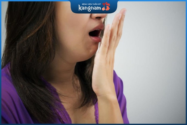 Bọc răng sứ titan giá rẻ gây ảnh hưởng tới sức khỏe