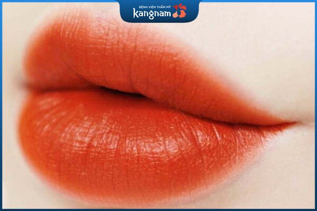 Phun môi collagen màu cam cà rốt