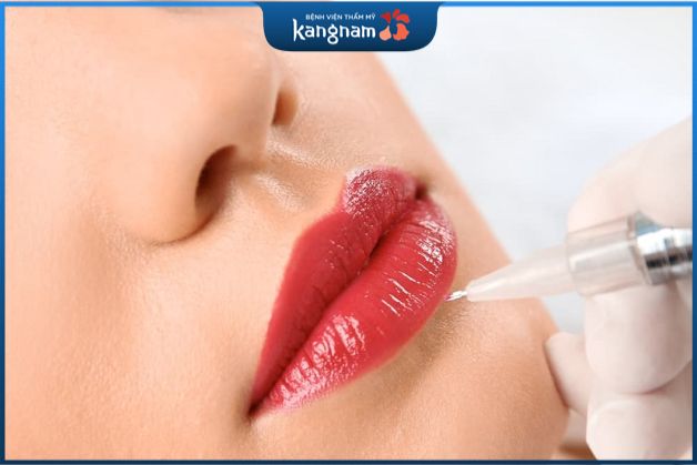 Môi khó quay lại trạng thái ban đầu khi phun môi nhiều lần