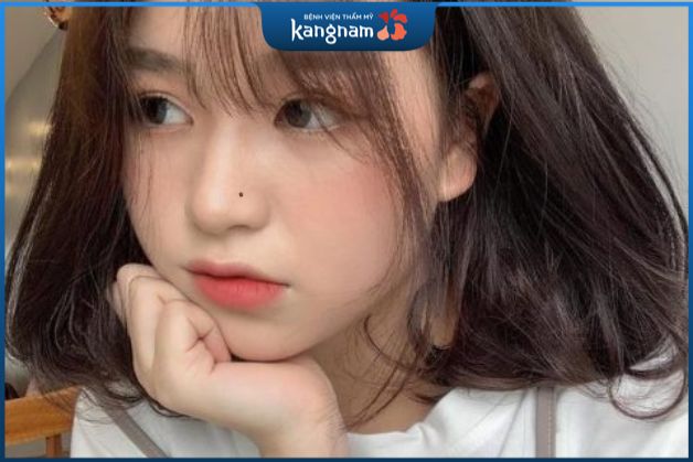 Phụ nữ có nốt ruồi cánh mũi thường không giỏi giao tiếp