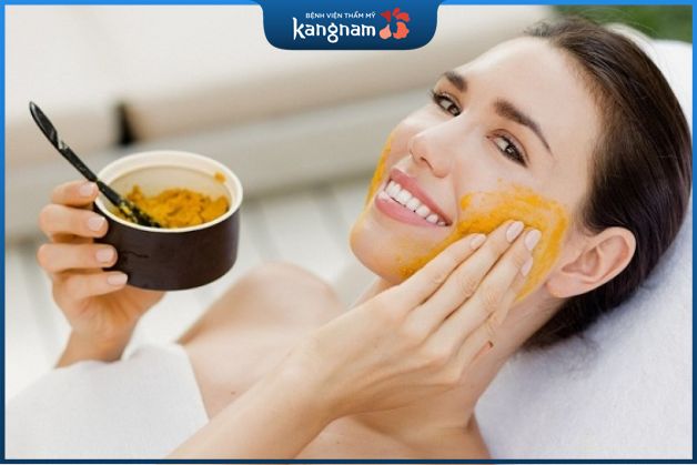 Mặt nạ nghệ và mật ong là một công thức mặt nạ trẻ hóa da tự nhiên