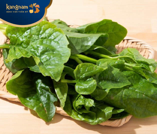 Trị mụn nhọt vô cùng nhanh với mồng tơi