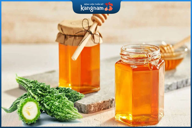 Công thức mật ong và mướp đắng tăng cường độ đàn hồi cho da