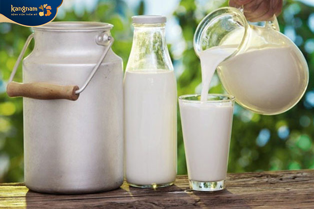 Da căng bóng mịn màng với sữa tươi giúp chống oxy hóa, hạn chế nếp nhăn