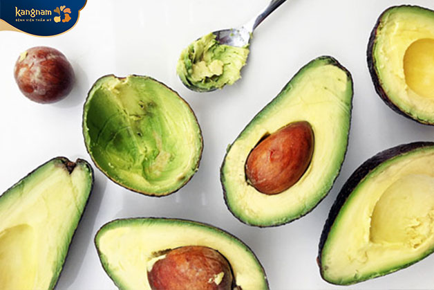 Trong bơ chứa vô số khoáng chất giúp da căng bóng mịn màng