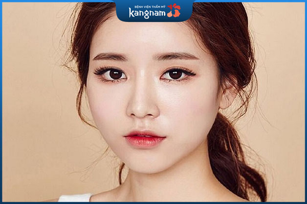 Mày ngang có tên gọi khác là chân mày chữ nhất