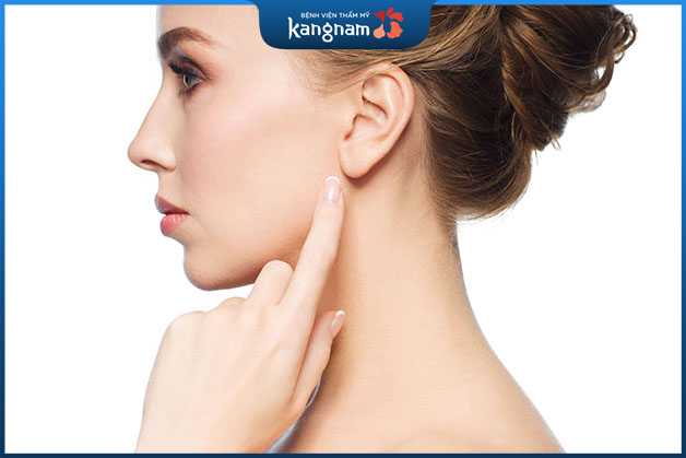 Dáng tai nhô ra và cao bằng lông mày sẽ có cuộc sống phú quý 