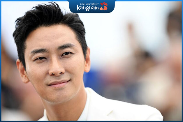 Vị trí lông mày cần cân đối với các bộ phận khác trên mặt 