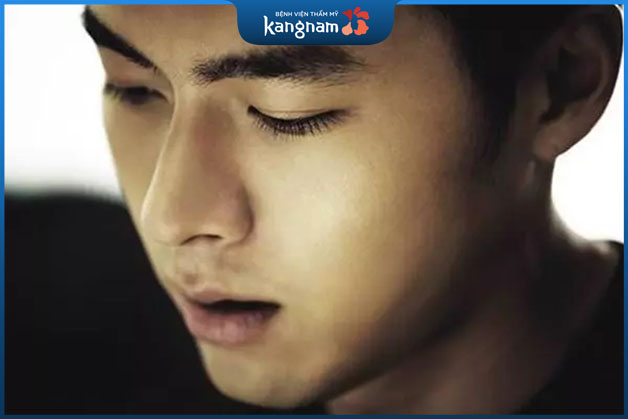 Người sở hữu cặp mày sư tử dễ gần nên được mọi người xung quanh yêu quý