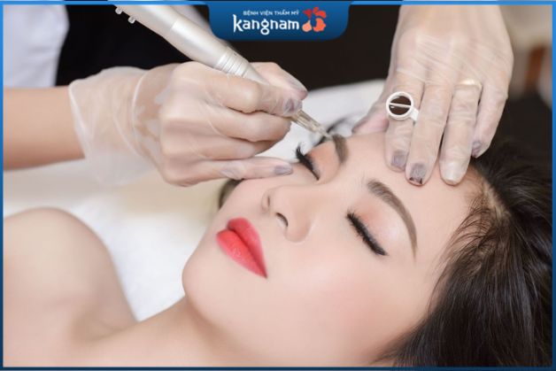 Bánh xe màu sắc cũng được ứng dụng hiệu quả khi xử lý các trường hợp phun xăm lông mày