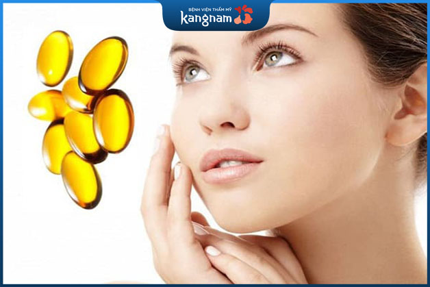 Chỉ nên thoa vitamin E để qua đêm trên nền da thường hoặc khô