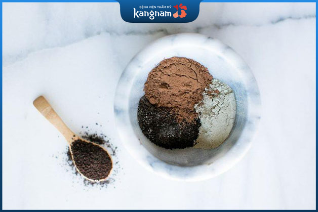 Mặt nạ đất sét sẽ giảm dầu nhờn trên da