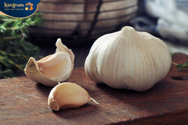 Trị sẹo lồi bằng tỏi