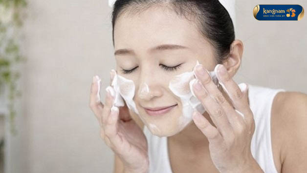 Vệ sinh da đúng cách làm giảm nguy cơ bị nhiễm trùng mụn nhọt