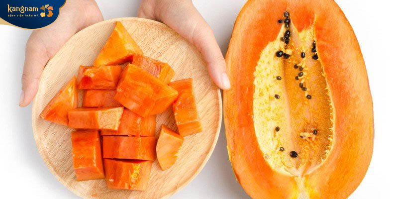 Dùng đu đủ chín để điều trị mụn thịt ở nách