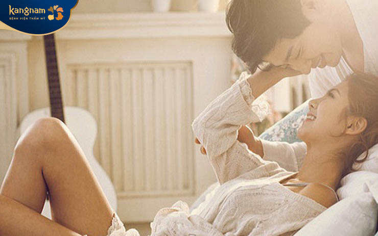 Thời điểm nam giới cảm thấy thích sờ vòng 3 của nữ giới nhất