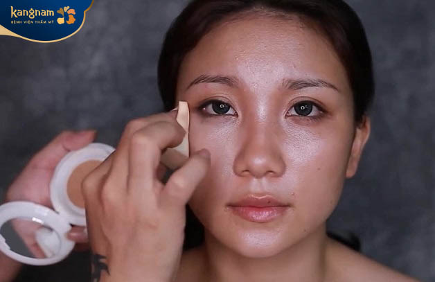 Khi nào nên trang điểm da sẹo rỗ?