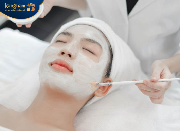 Áp dụng phương pháp peeling hóa học trị tàn nhang