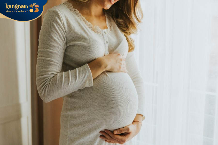 Thai phụ nên đến cơ sở y tế chuyên khoa để thăm khám, xét nghiệm, siêu âm