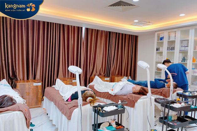 Nhiều khách hàng tin tưởng chọn Kangnam trị mụn