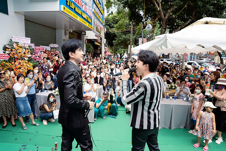 Anh Bo Đan Trường “giọng ca thanh xuân” của nhiều thế hệ