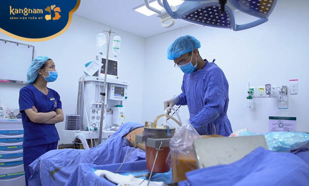 Cơ sở vật chất, trang thiết bị hiện đại trong phòng phẫu thuật