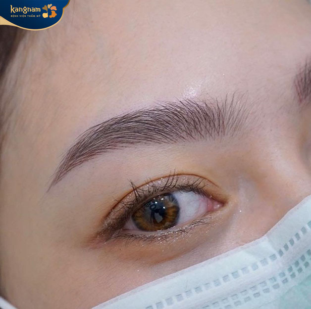 Những sợi sau khi phẩy đan xen mày thật vô cùng tự nhiên