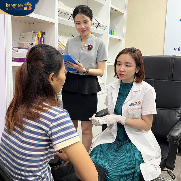 Bác sĩ sẽ trực tiếp tư vấn để đưa ra giải pháp thích hợp với tình trạng của bạn