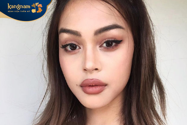 Kiểu môi tây tều thường được yêu thích bởi vẻ cá tính, sexy