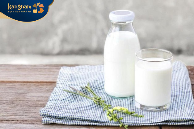 Sữa bò còn khiến cơ thể tăng chỉ số insulin đột ngột